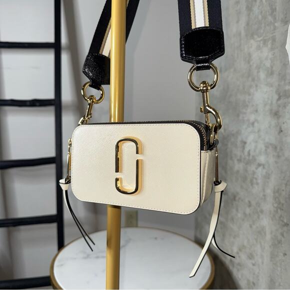 New Marc Jacobs Off-White “The Snapshot” Shoulder Bag - Picture 8 of 16